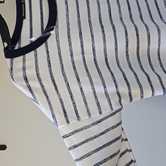 Staccato nwot stripe top - Picture 4 of 6